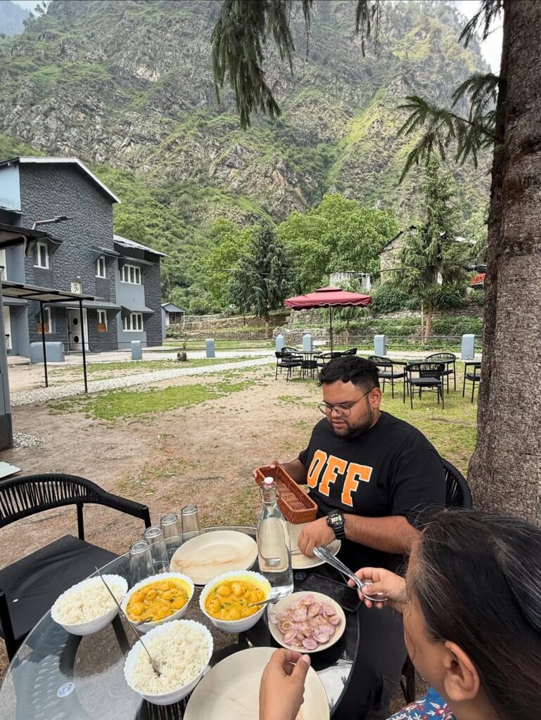hotel in kharsali